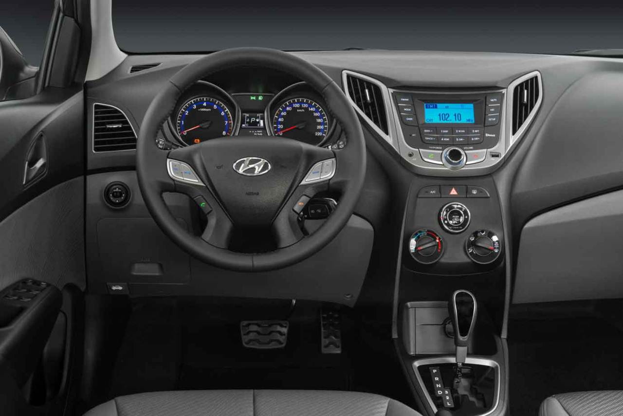 hyundai hb20x 2013