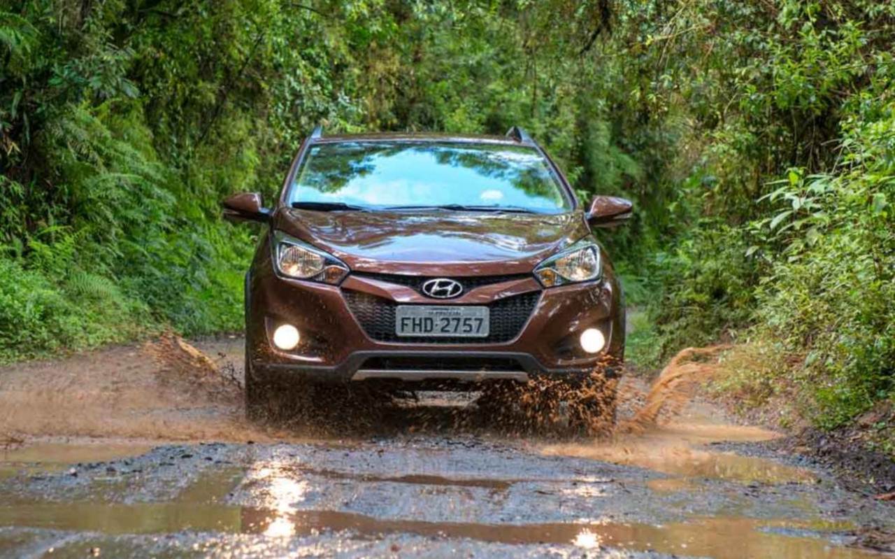 hyundai hb20x 2013