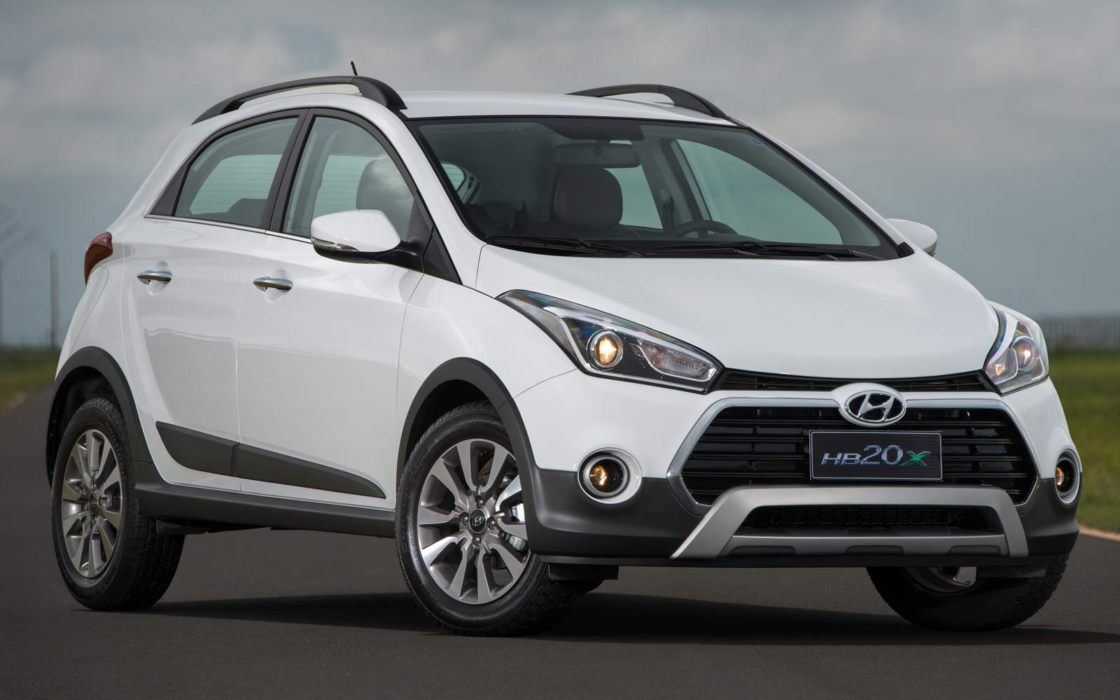 hyundai hb20x 2016