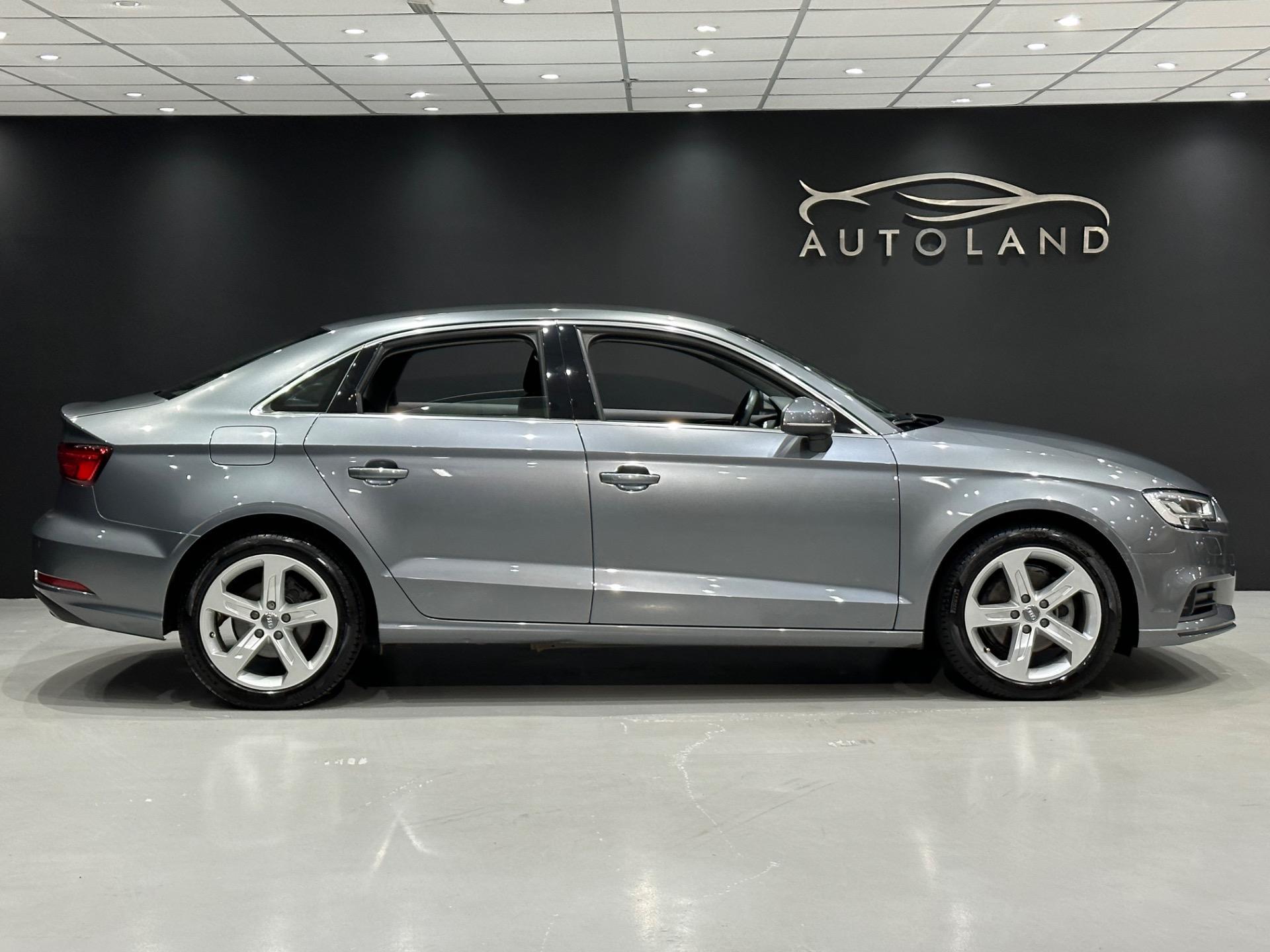 Audi A3 sedan 1.4 tfsi prestige plus 2021