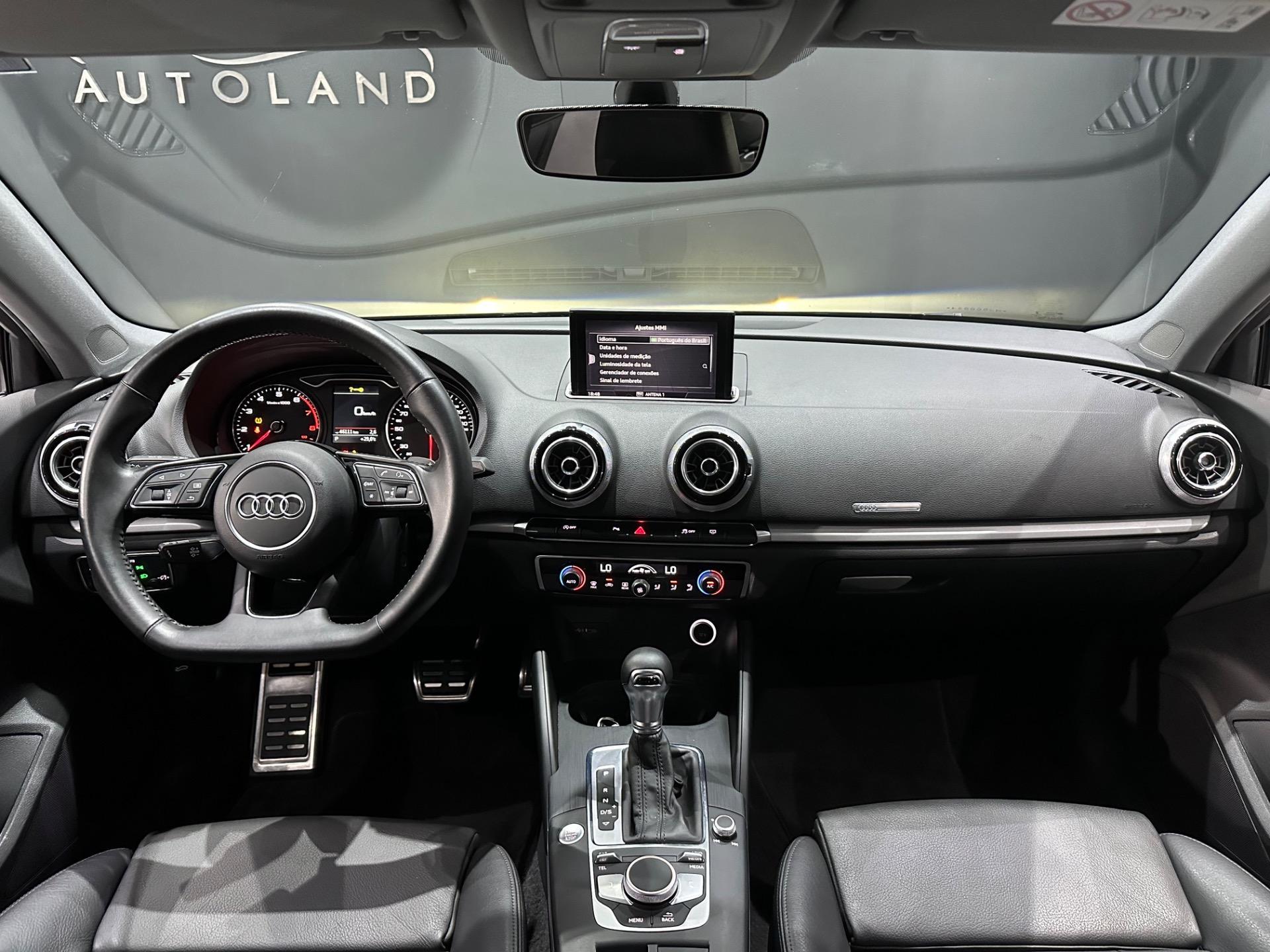 Audi A3 sedan 1.4 tfsi prestige plus 2021