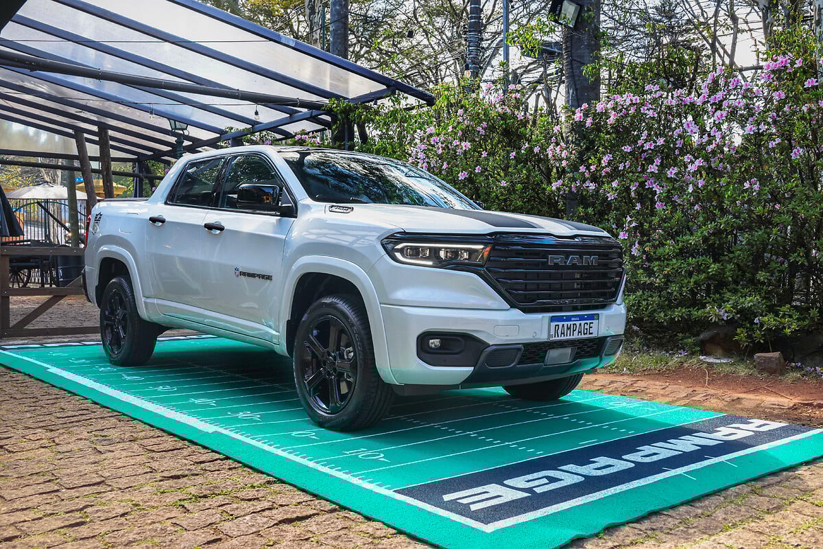 Ram Rampage R/T NFL Edition