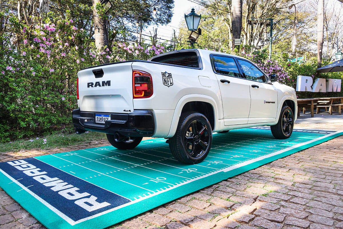 Ram Rampage R/T NFL Edition
