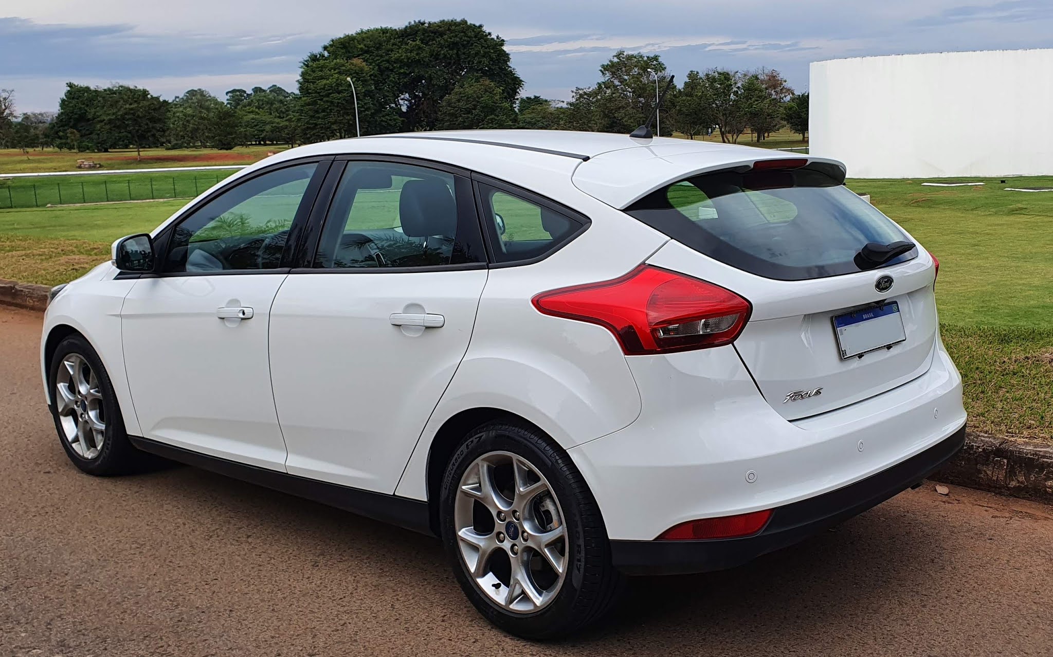 ford focus hatch 2019