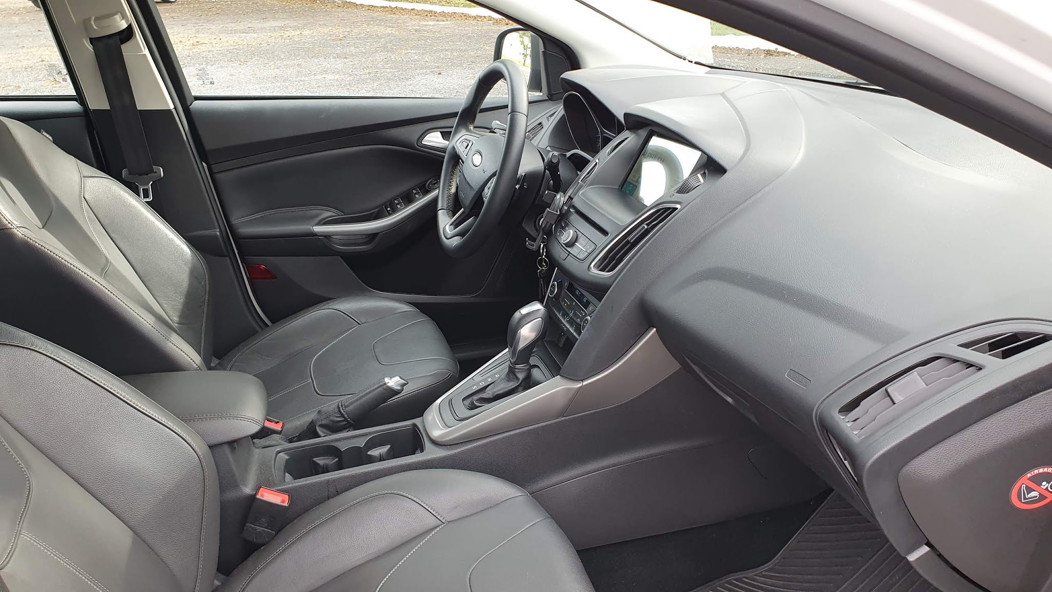 ford focus hatch 2019