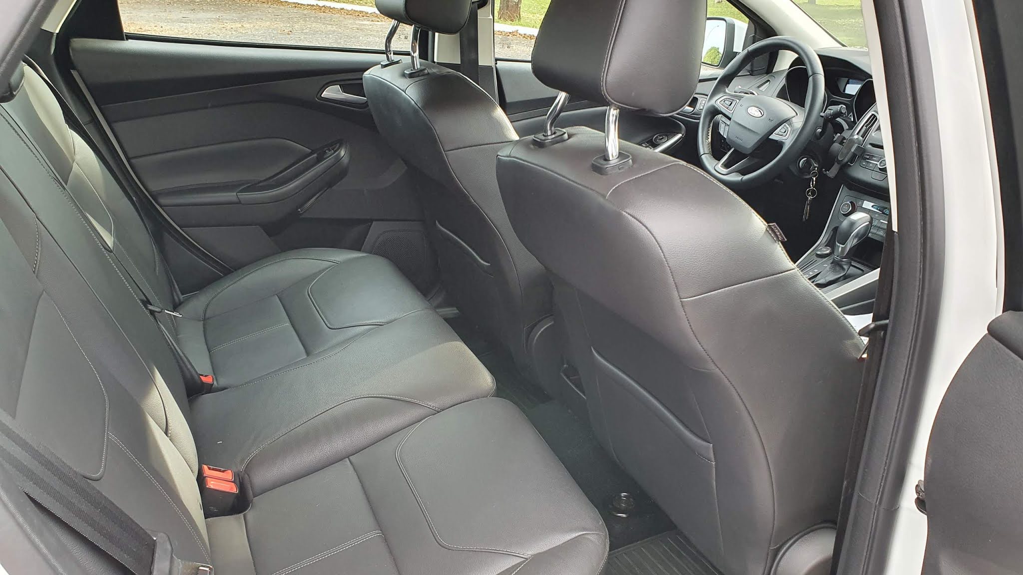 ford focus hatch 2019