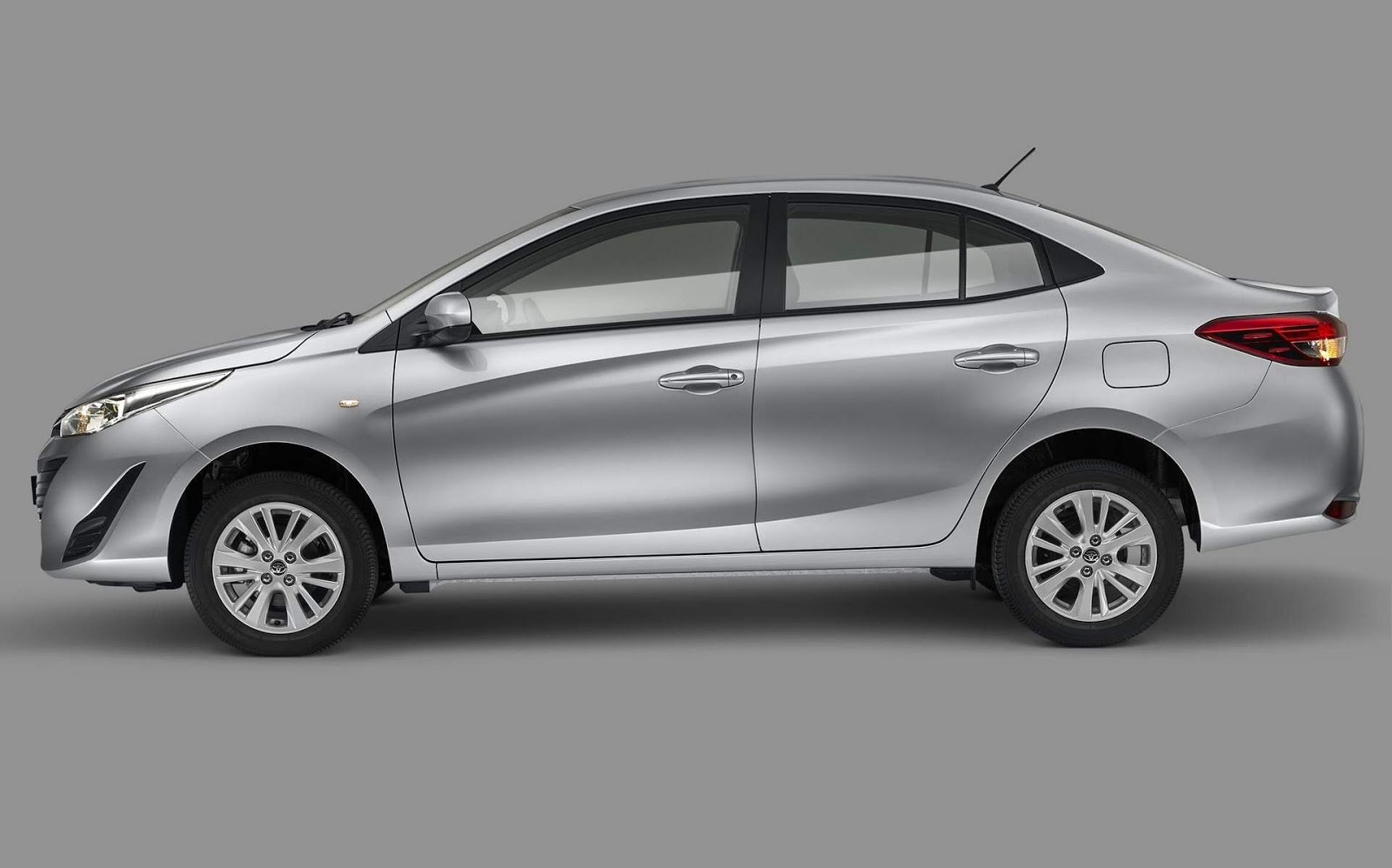 Toyota Yaris sedan 2019
