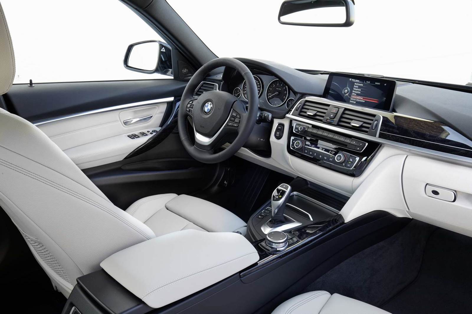 BMW 320i geração f30