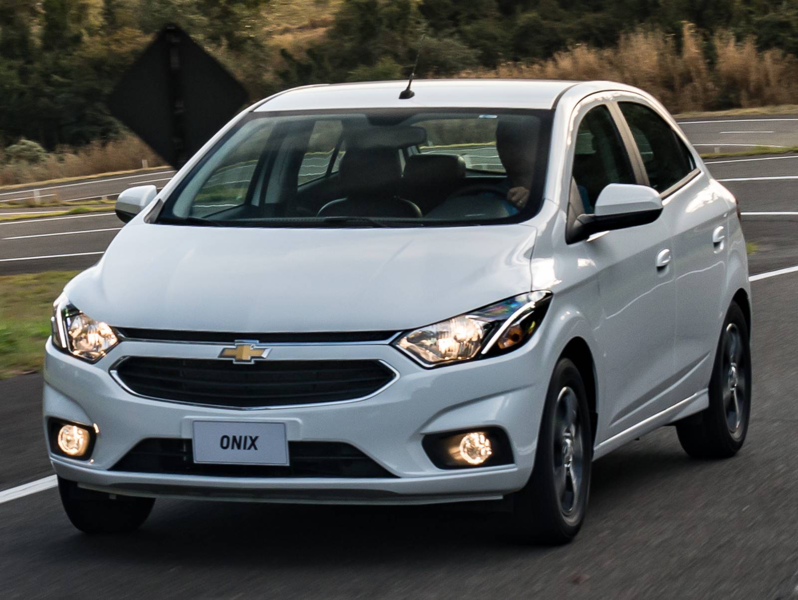 chevrolet onix 2016