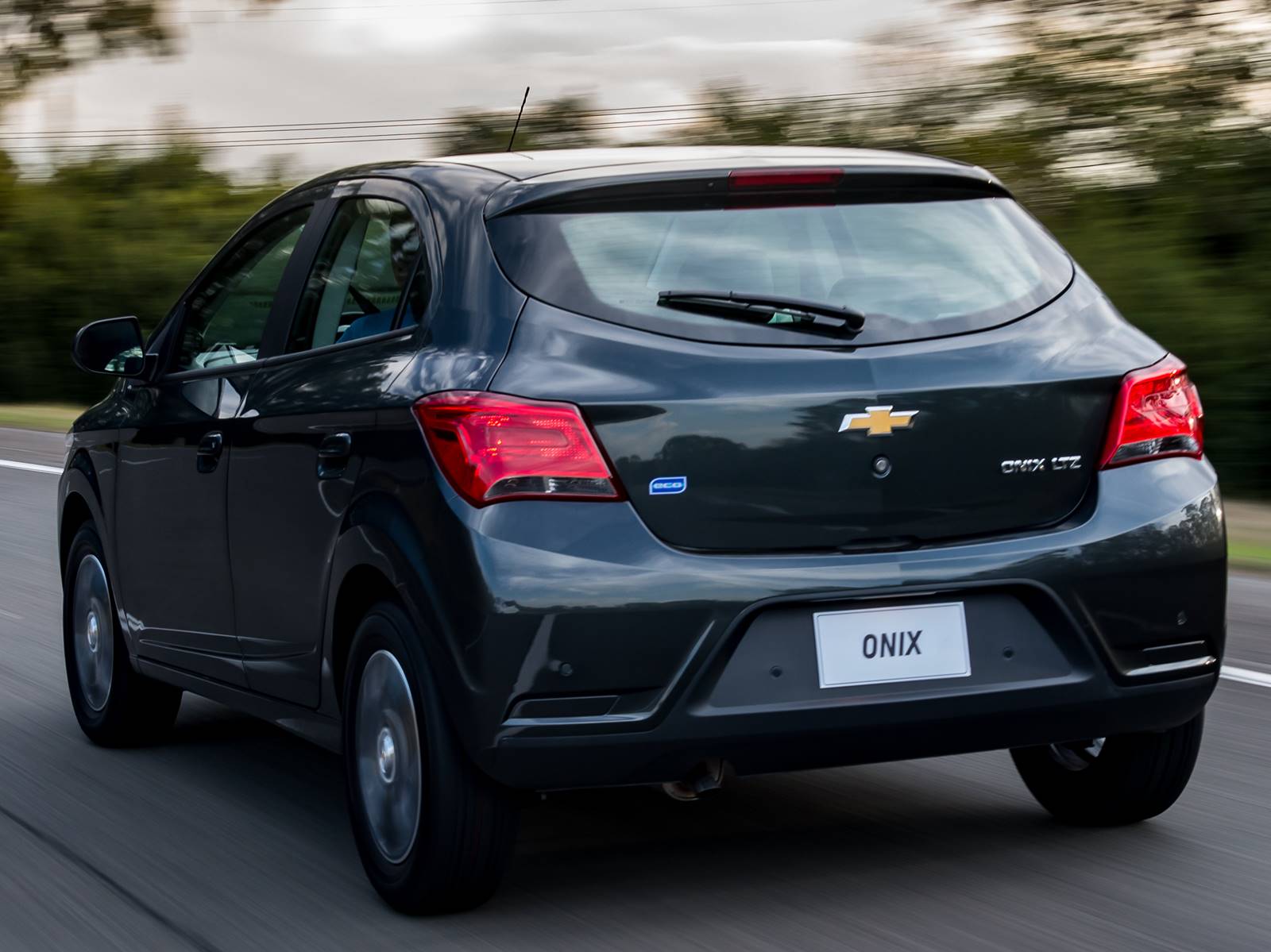chevrolet onix 2016
