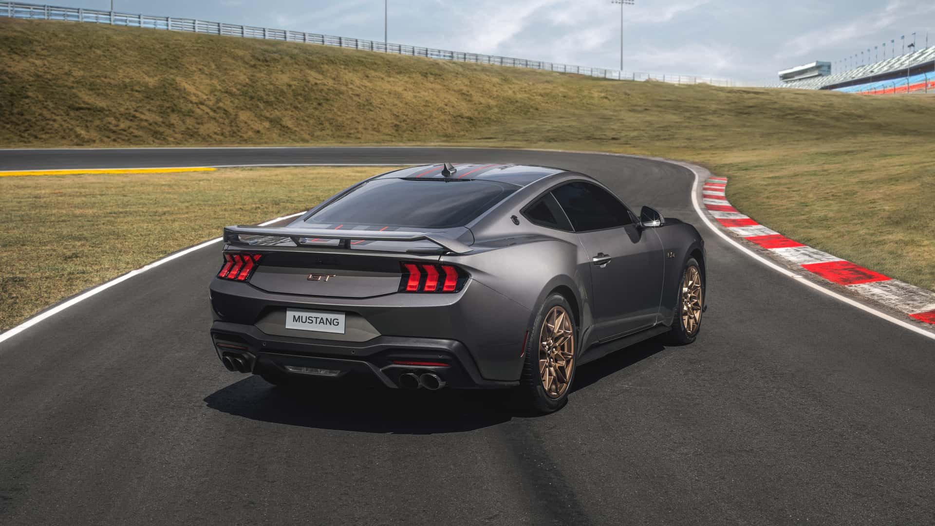 ford mustang gt manual 2025