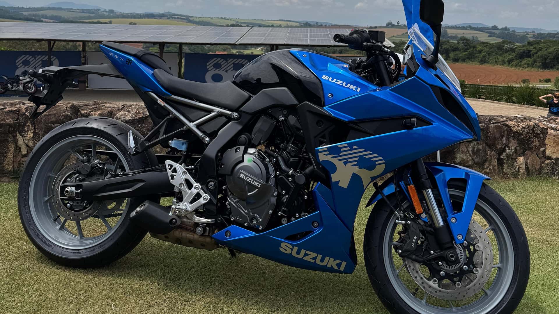 Suzuki GSX 8R