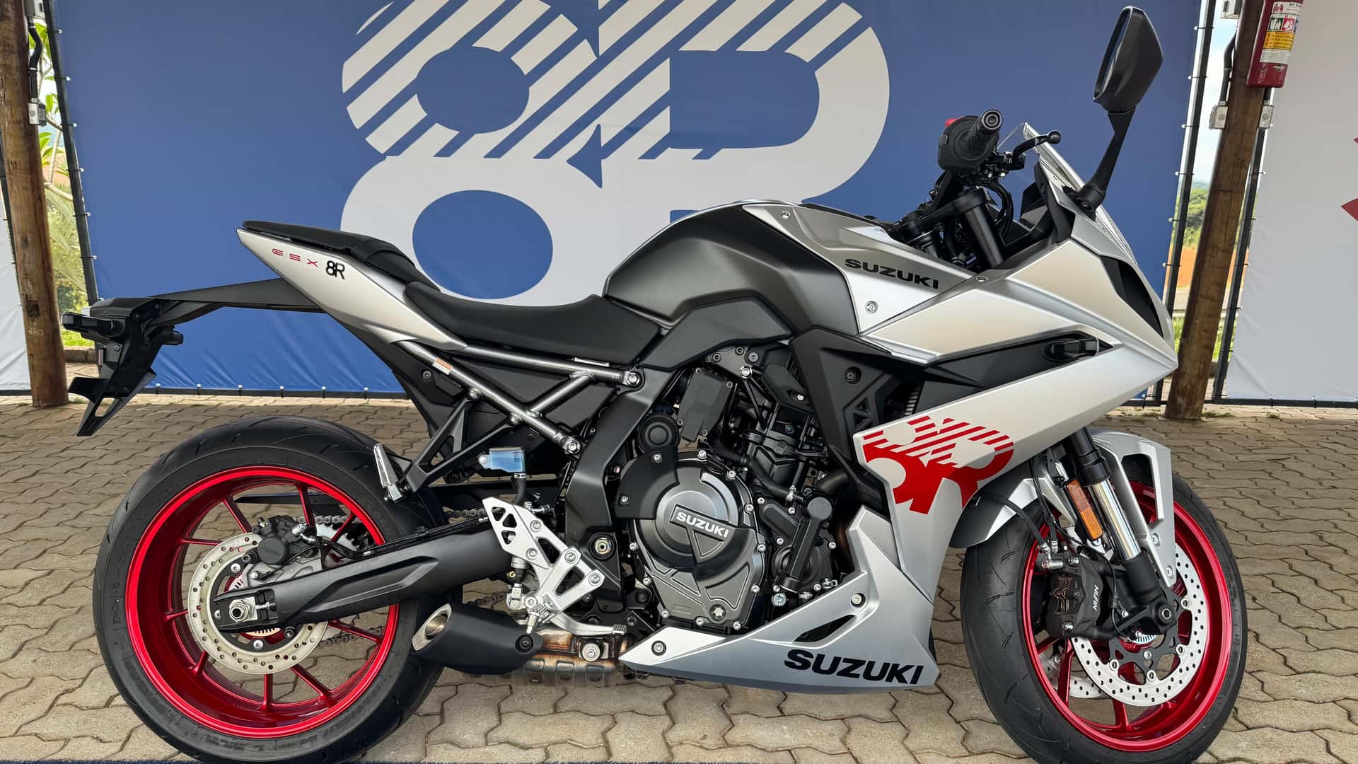 Suzuki GSX 8R