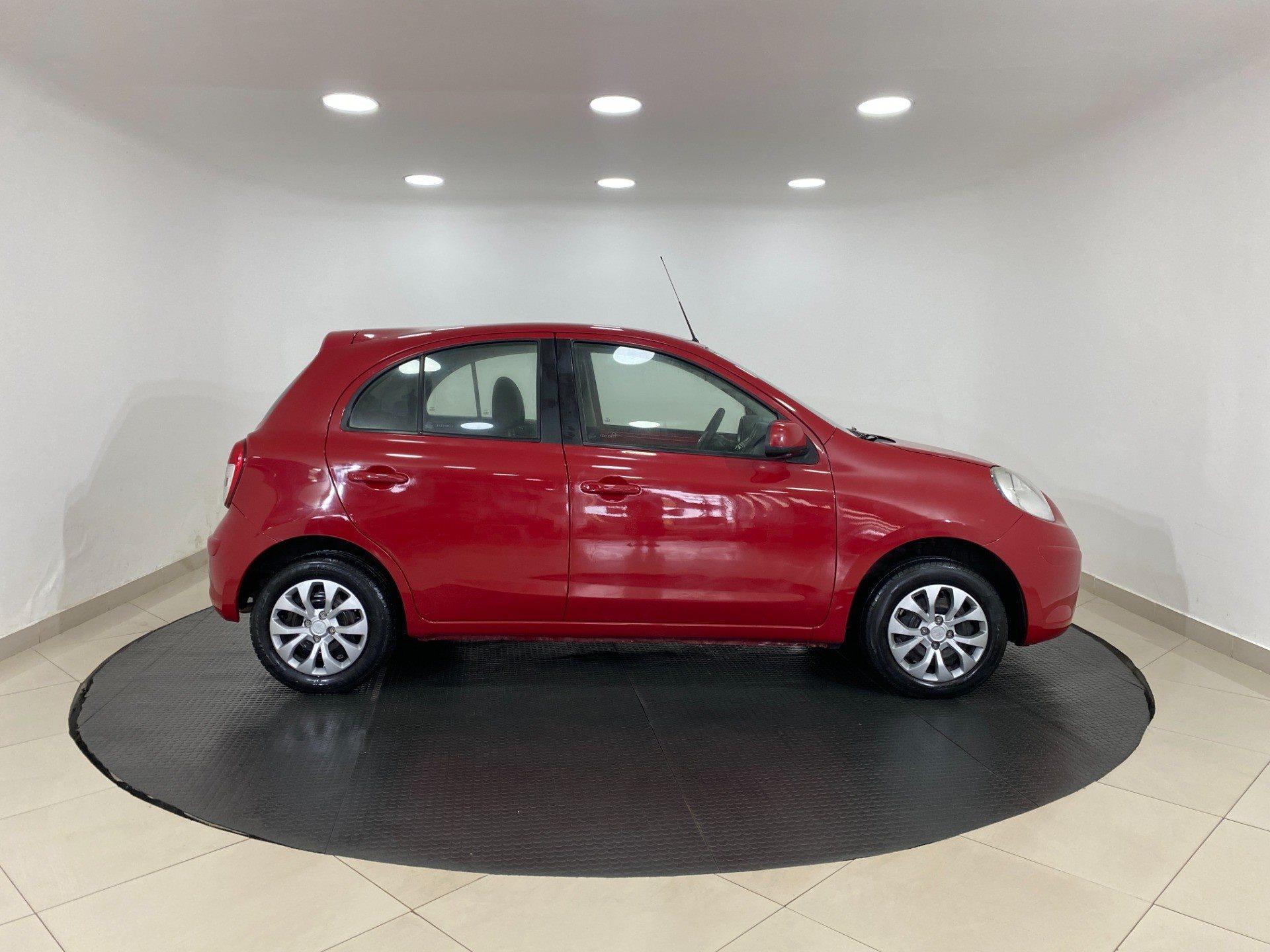 Nissan March preço