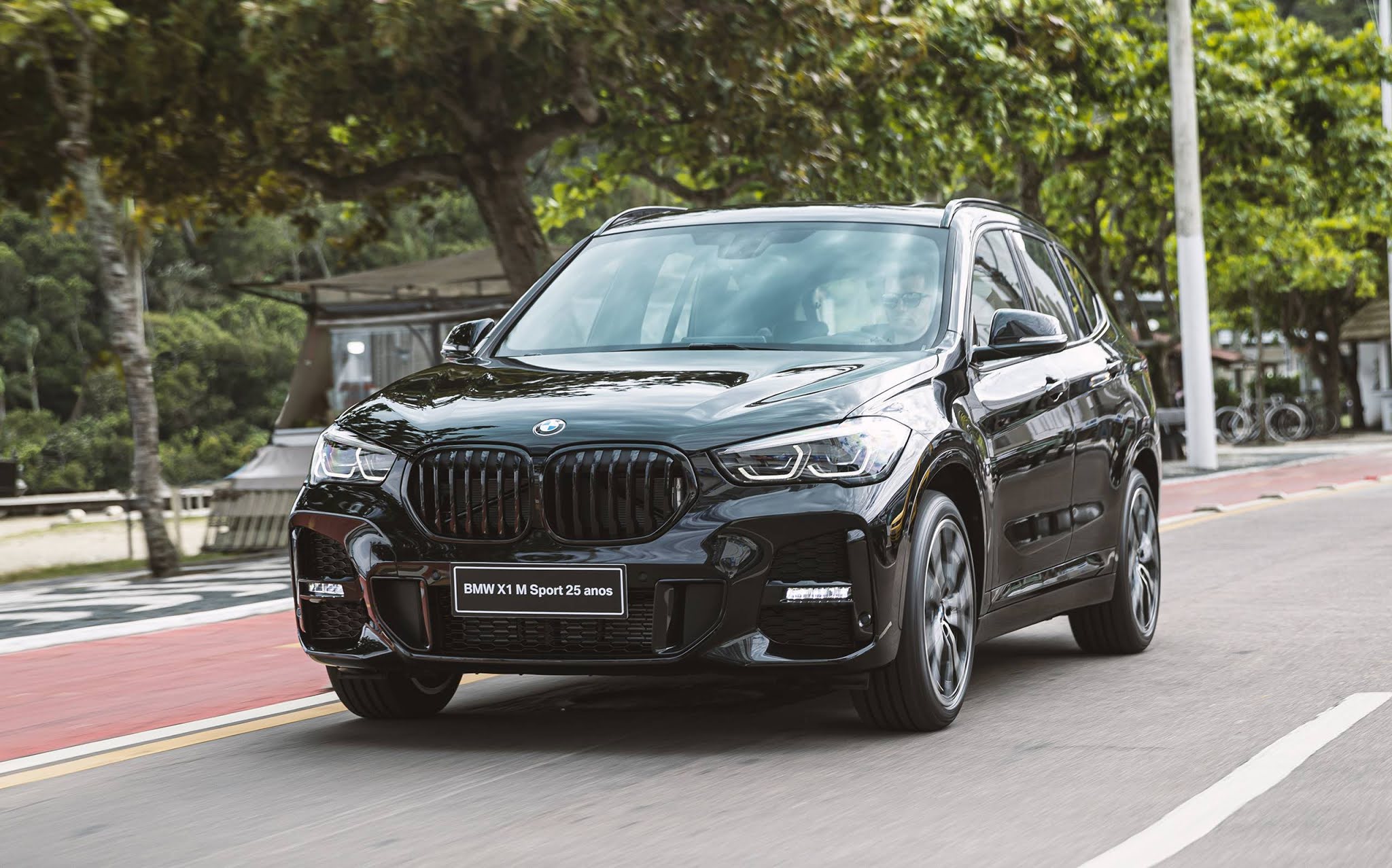 bmw x1 25 years 2021