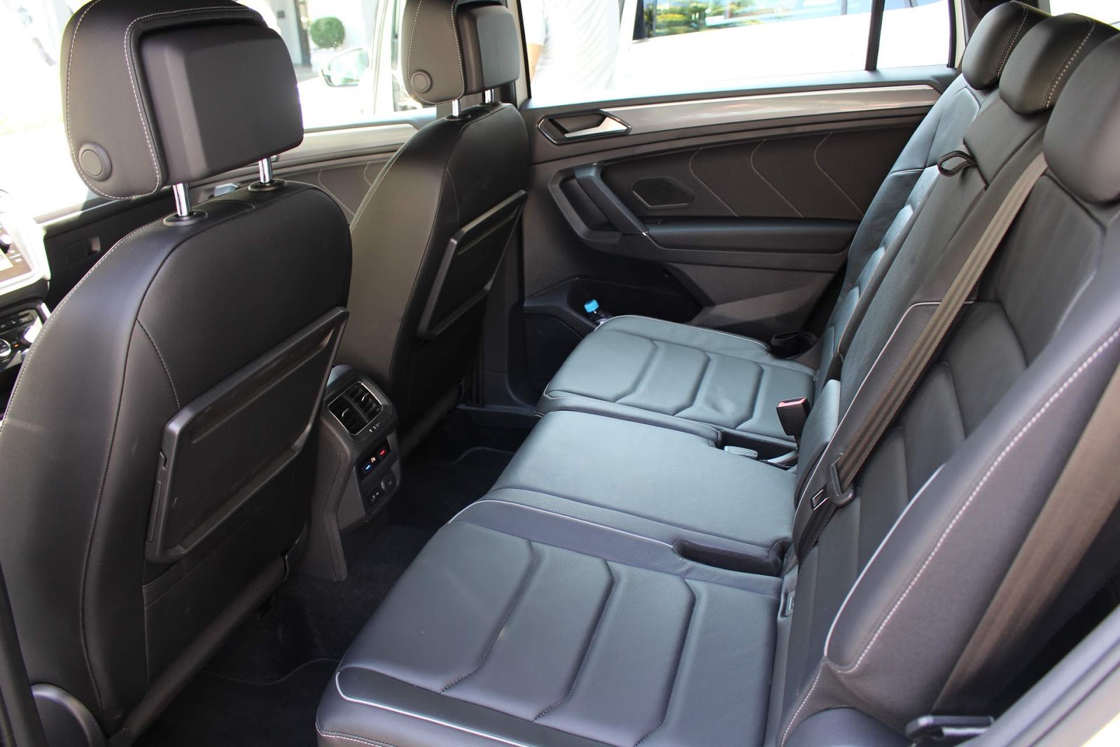 volkswagen tiguan r line 350 tsi