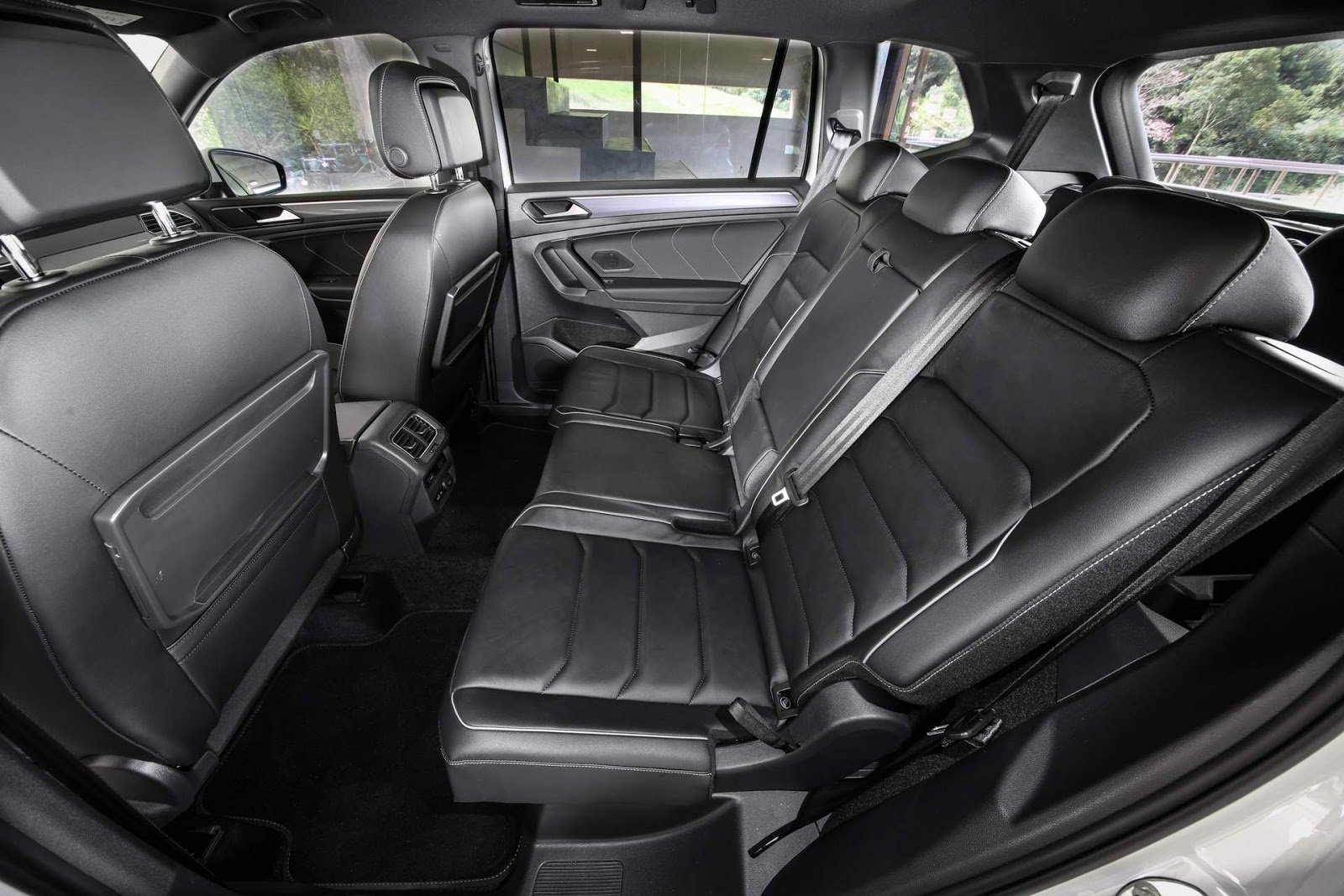 volkswagen tiguan r line 350 tsi