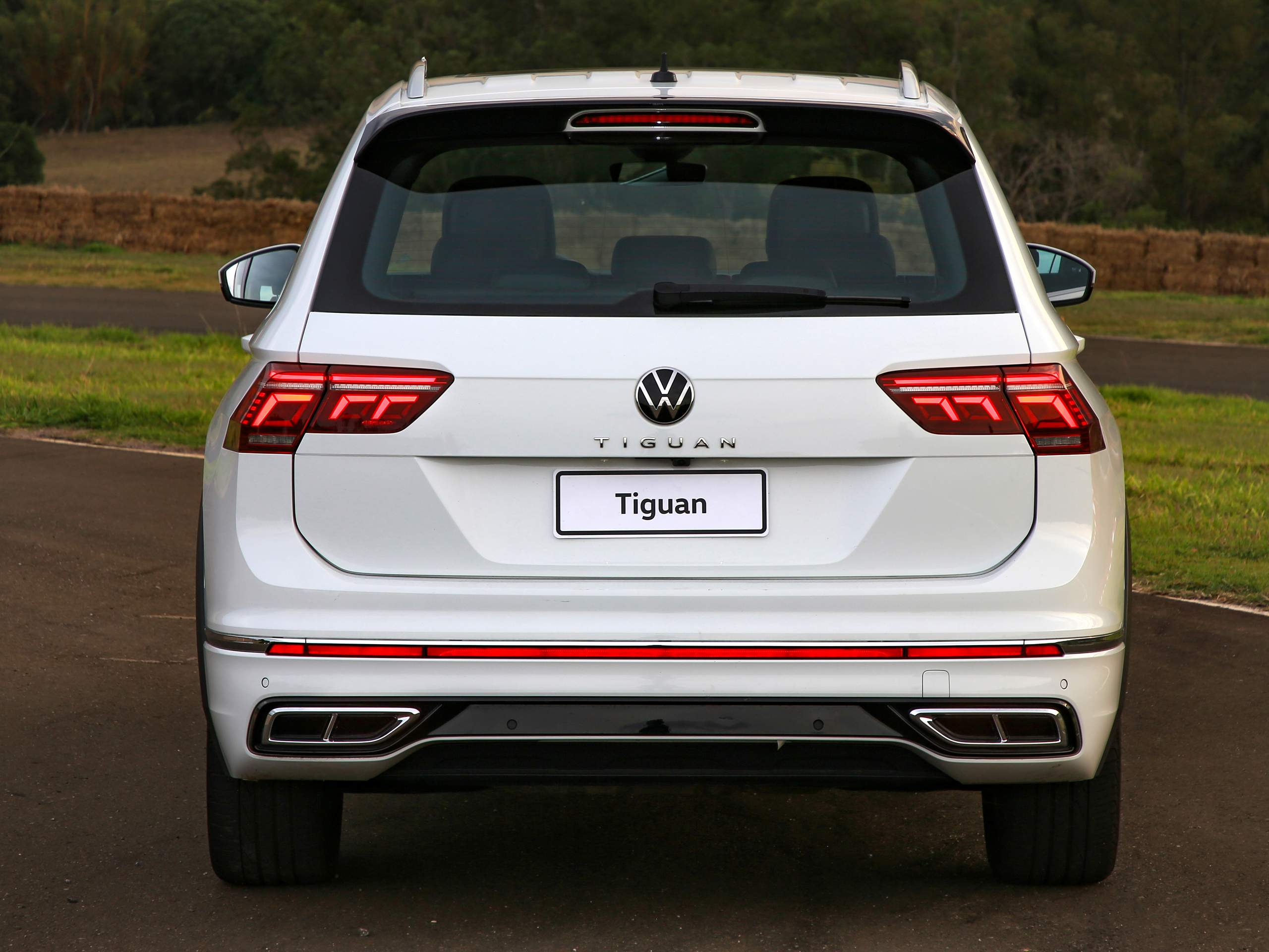 volkswagen tiguan r line 300 tsi
