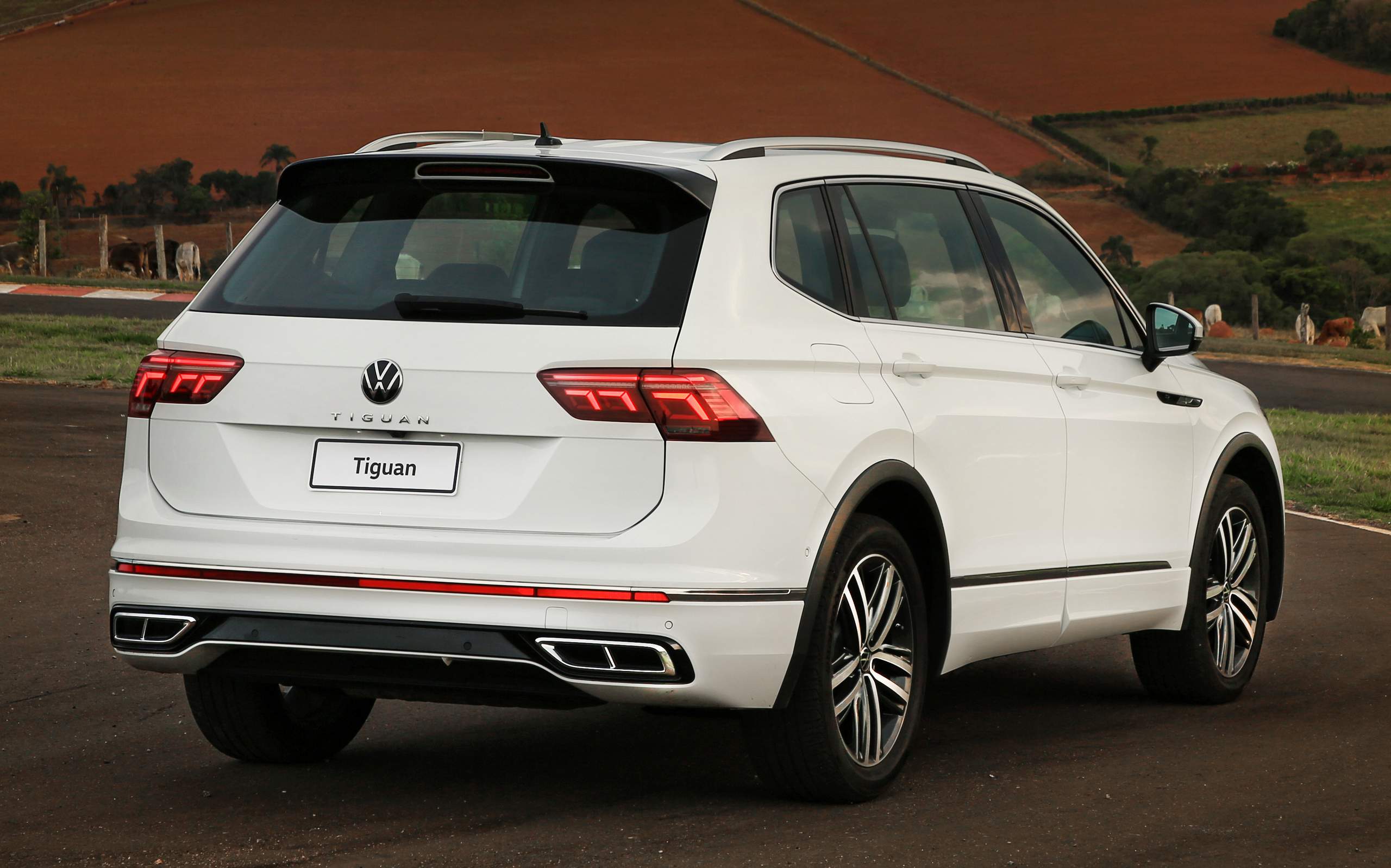 volkswagen tiguan r line 300 tsi