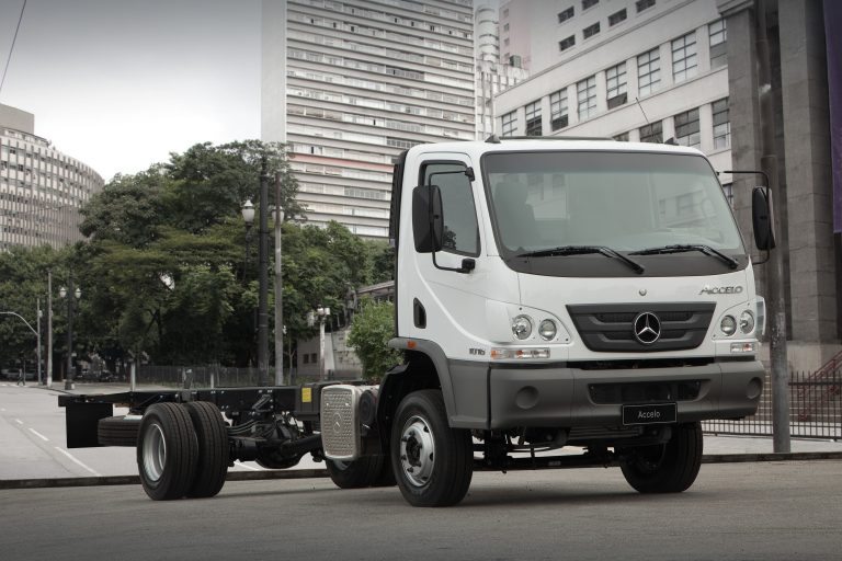 quanto custa um Mercdes Benz Accelo