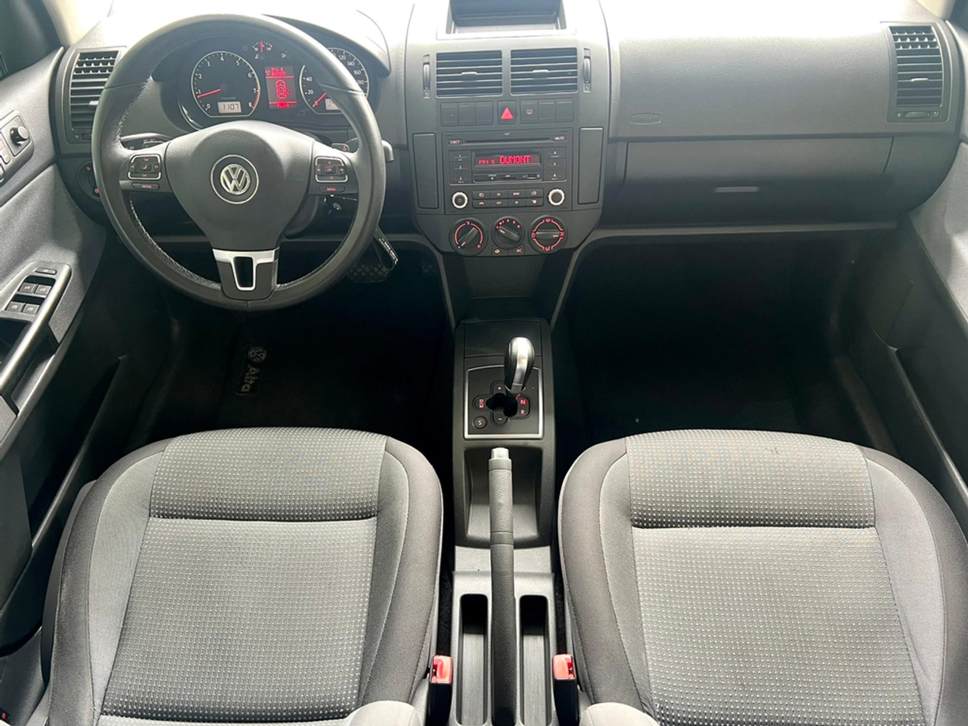 Volkswagen Polo 1.6 hatch 2013