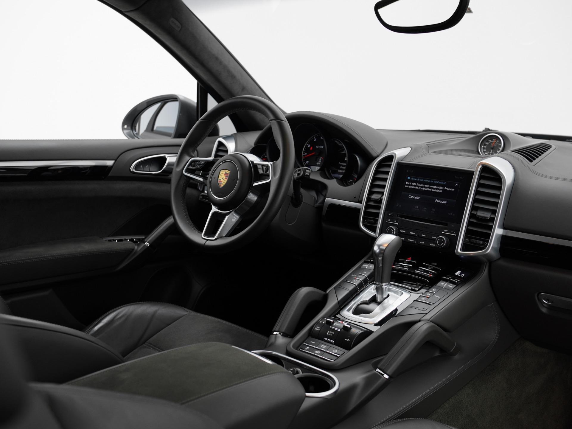 Porsche Cayenne GTS 2017