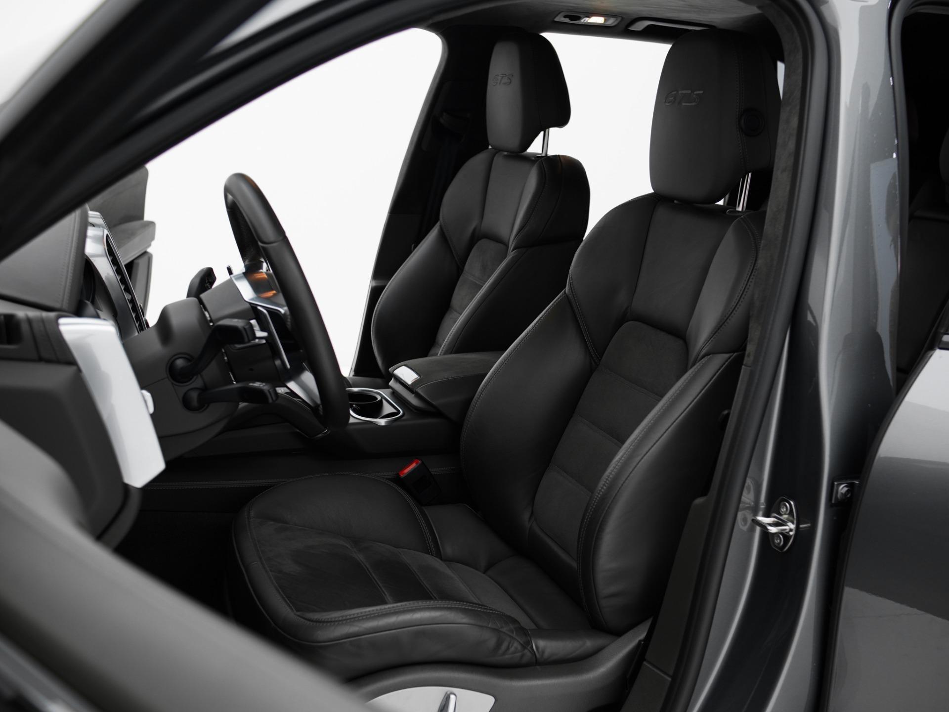 Porsche Cayenne GTS 2017