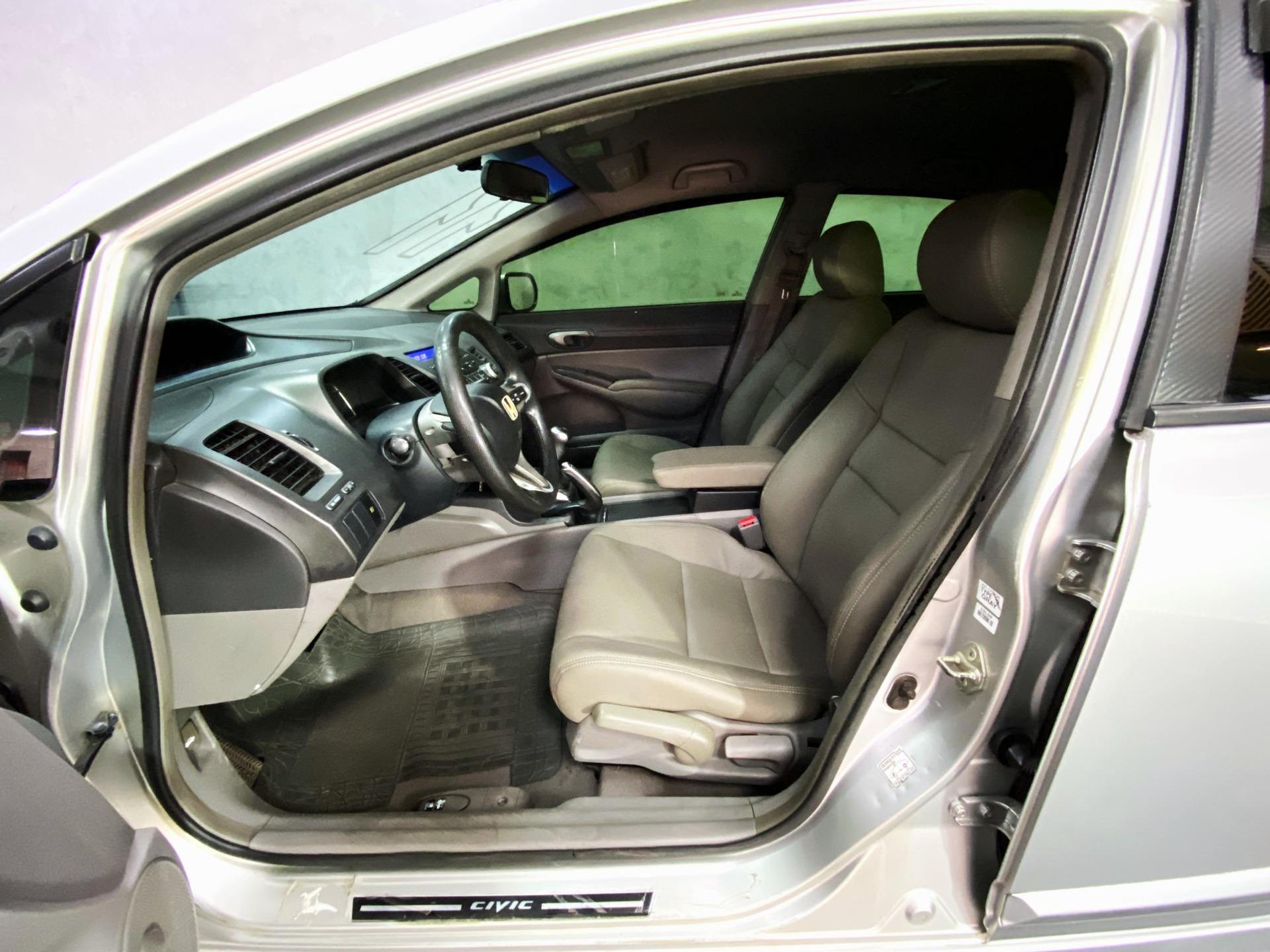 honda civic lxs 2011