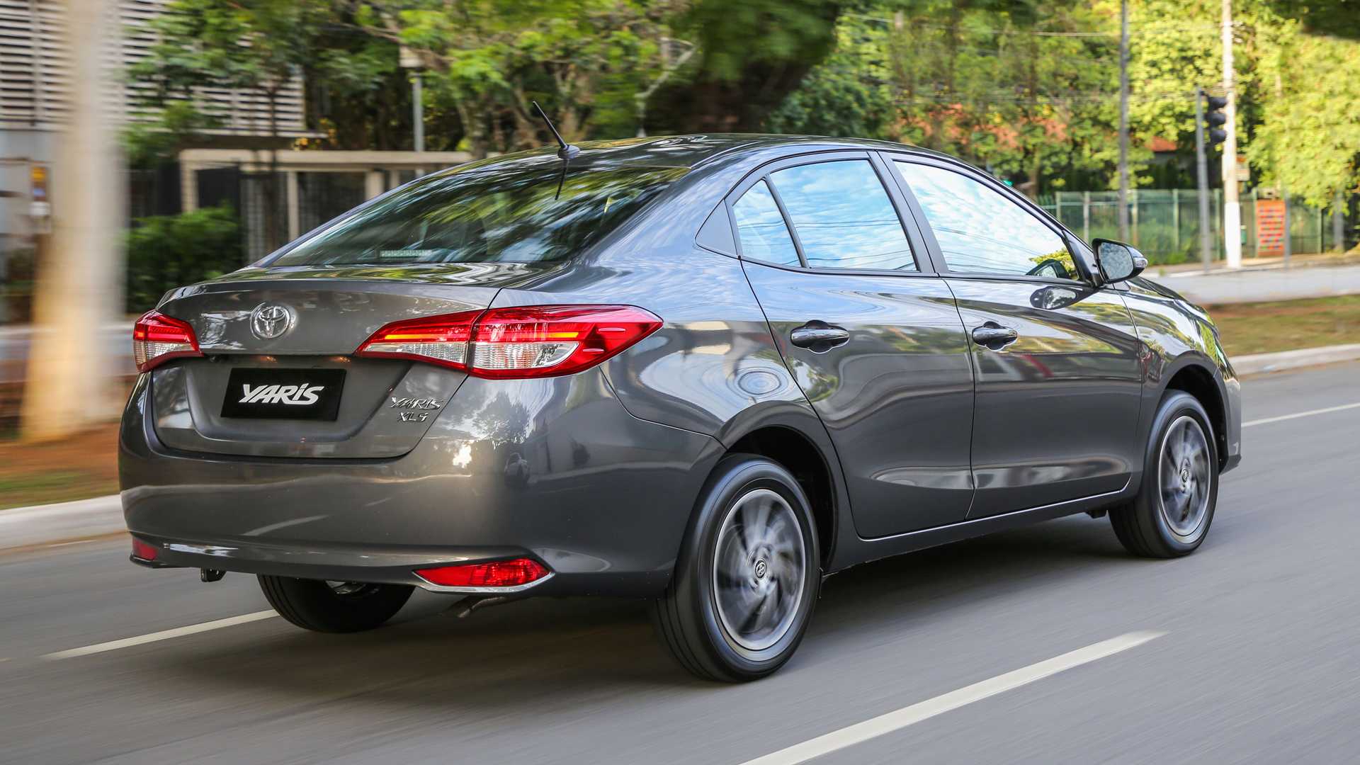 Toyota Yaris Sedan preço