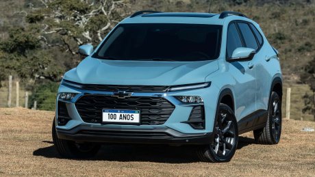 Chevrolet Onix e Tracker ganham versão especial de 100 anos